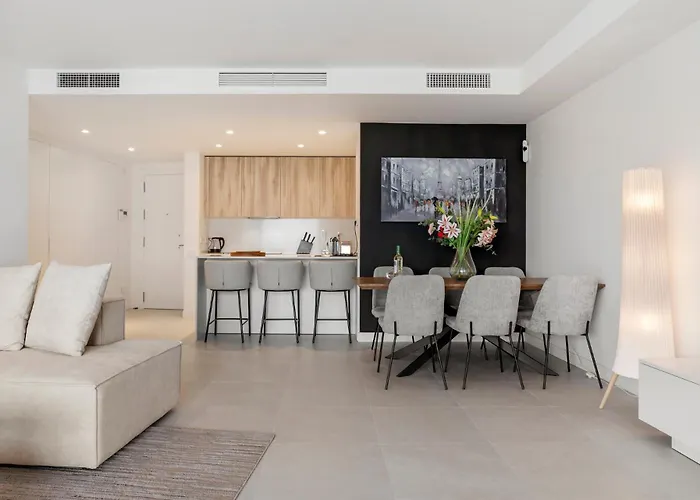 New Luxury 2br Sea Views Pool Apartment *