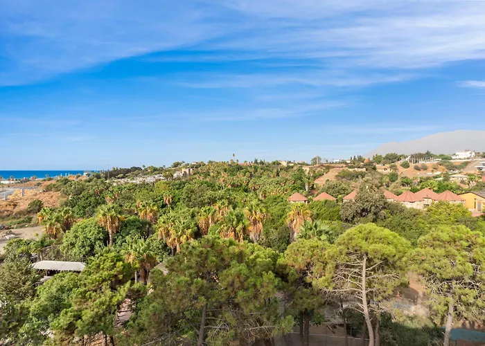 New Luxury 2br Sea Views Pool *