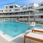 Apartmán New Luxury 2br Sea Views Pool *