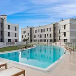New Luxury 2br Sea Views Pool