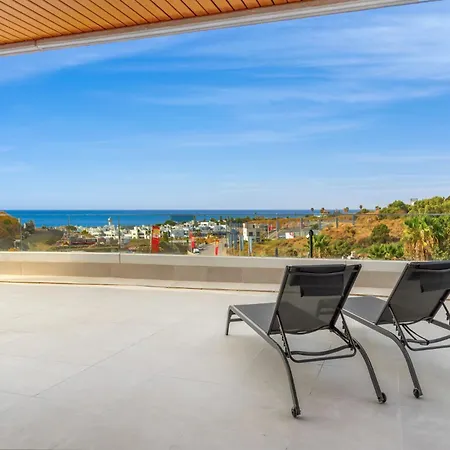 New Luxury 2br Sea Views Pool Apartman Estepona