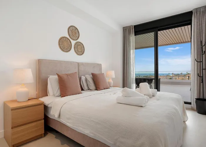 New Luxury 2br Sea Views Pool *