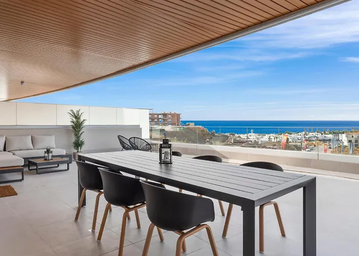 New Luxury 2br Sea Views Pool *