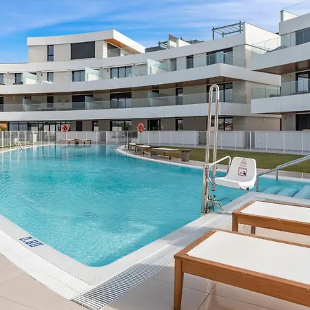 Διαμέρισμα New Luxury 2br Sea Views Pool *