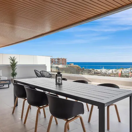 New Luxury 2br Sea Views Pool *